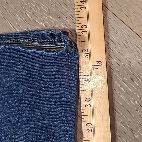 Paige Jeans Women's sz 27 Low Rise Flare Jeans Style # 0102-0047 - Picture 14 of 15